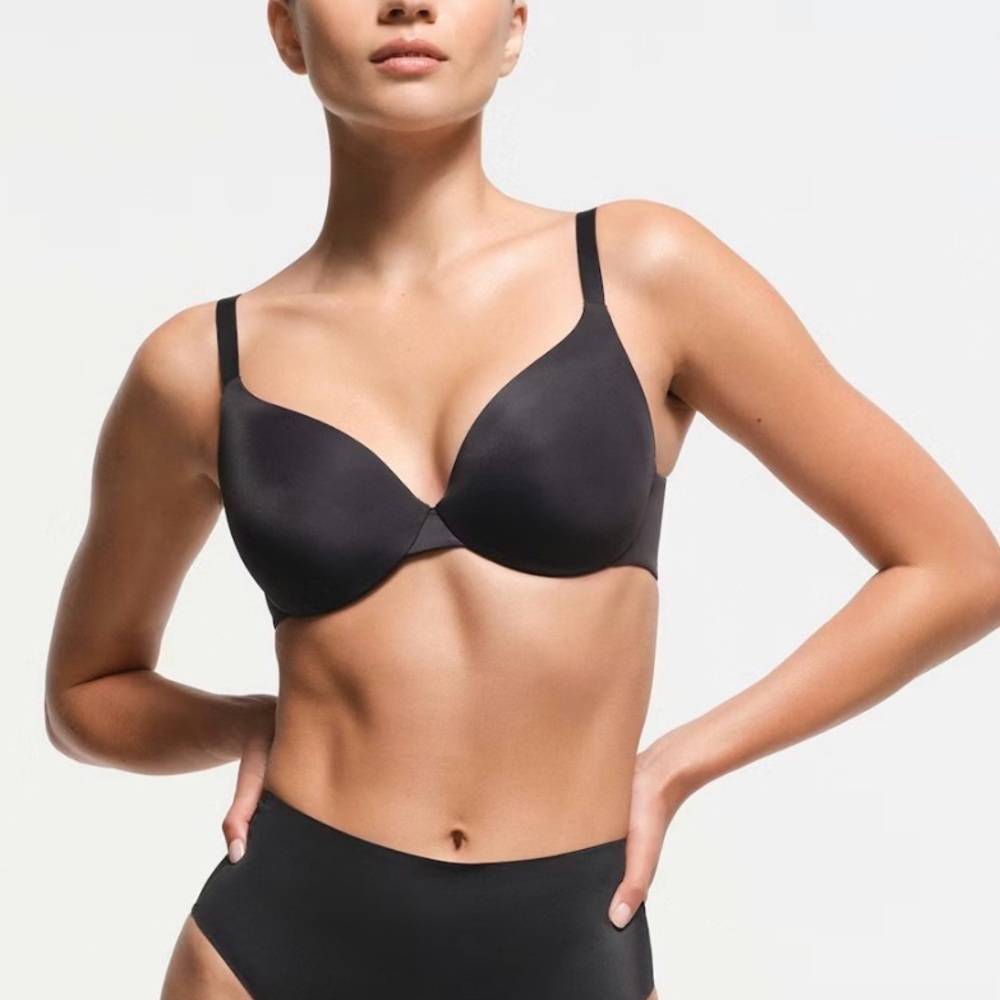 Skims Smoothing Intimates Full Coverage Lightly Lined Bra